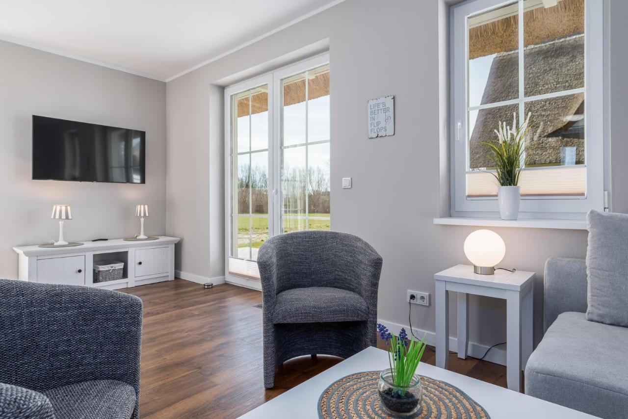 Vila Reetidyll Am Haff Pepelow Exteriér fotografie