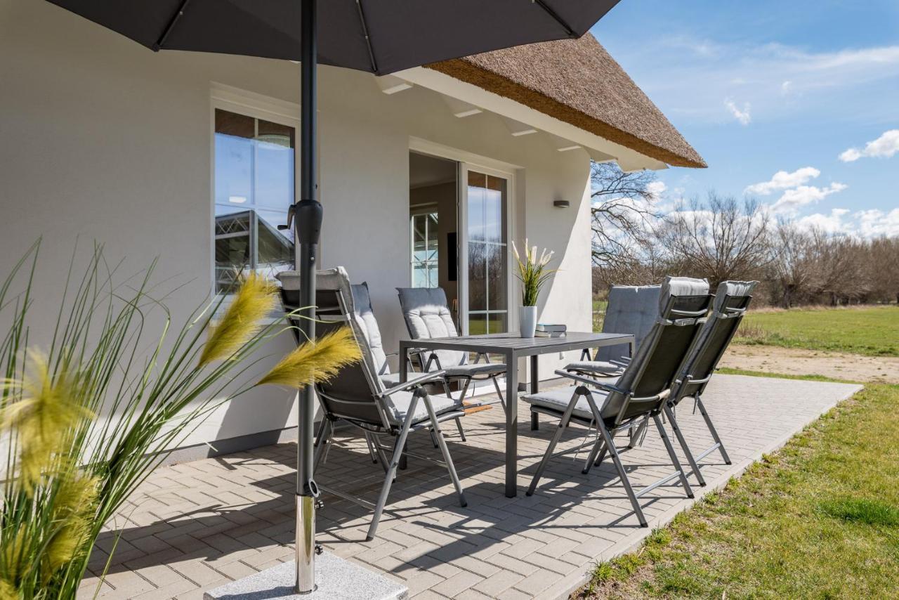 Vila Reetidyll Am Haff Pepelow Exteriér fotografie