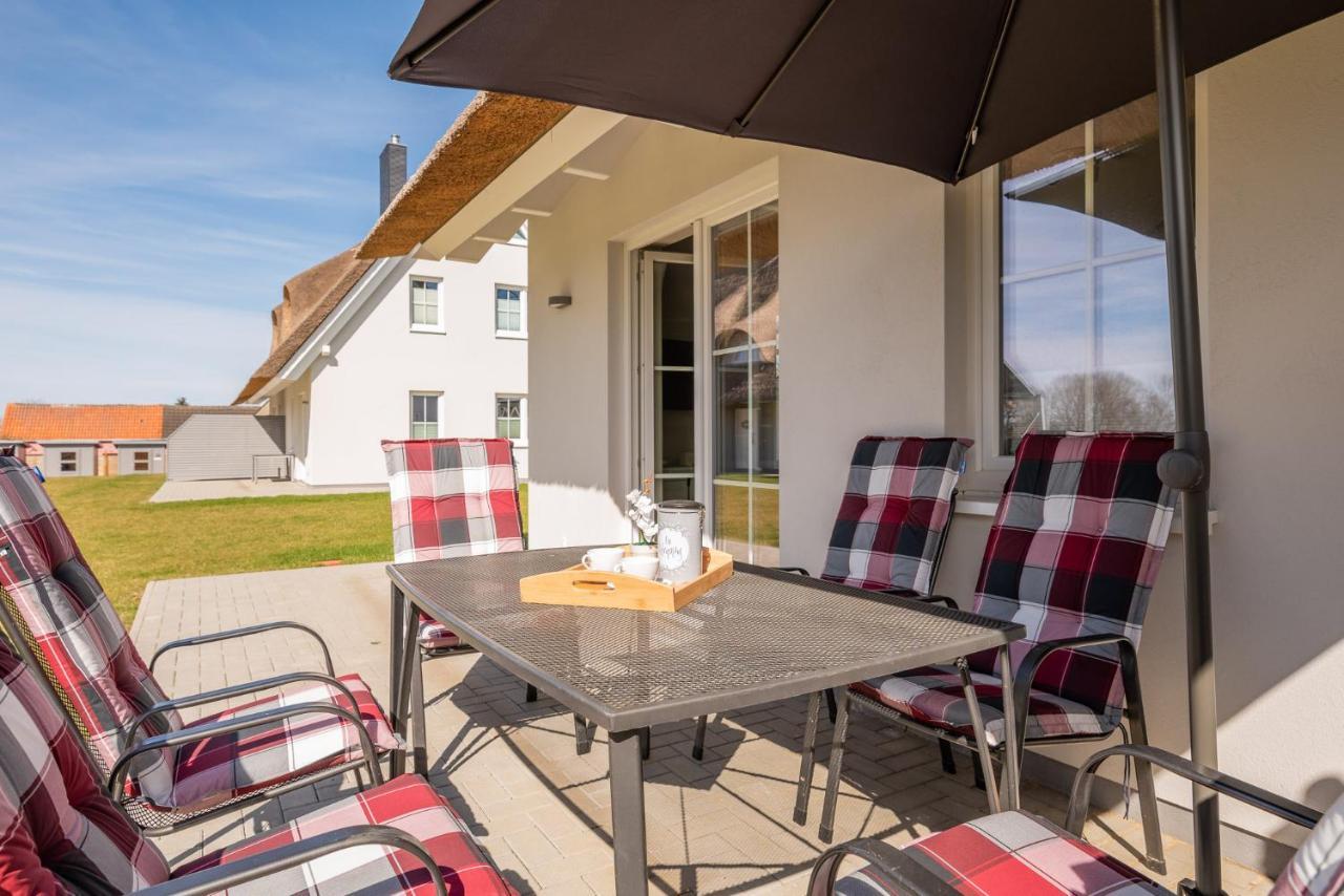 Vila Reetidyll Am Haff Pepelow Exteriér fotografie